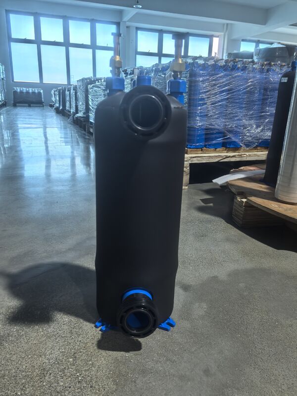 Диапазон рабочих температур от 0 до 45 градусов. Теплообменник для бассейна Energy Pool MHTA-1 обеспечивает коррозионную стойкость и экономию энергии.